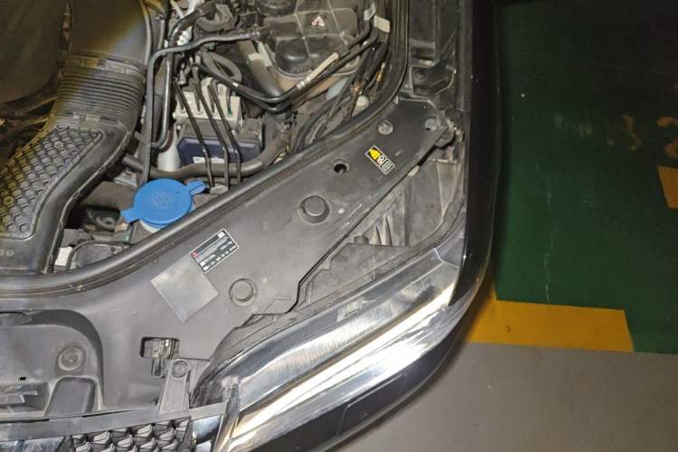 Used BAIC Off-Road BJ90 2021 3.0T Zhenrong Edition Engine Bay Left