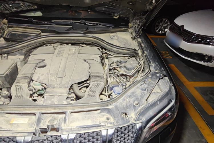 Used BAIC Off-Road BJ90 2021 3.0T Zhenrong Edition Engine Bay Left