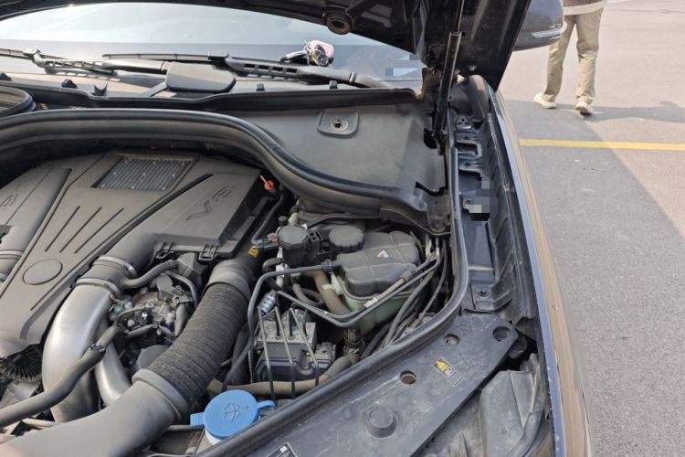 Used BAIC Off-Road BJ90 2021 4.0T Prestige Edition Engine Bay Left