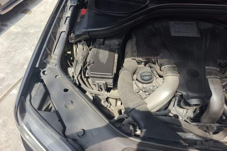 Used BAIC Off-Road BJ90 2021 4.0T Prestige Edition Engine Bay Right