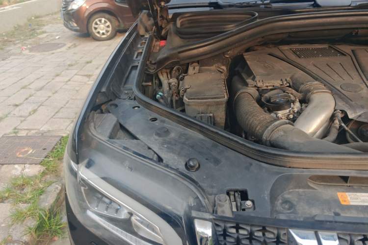 Used BAIC Off-Road BJ90 2021 4.0T Prestige Edition Engine Bay Right