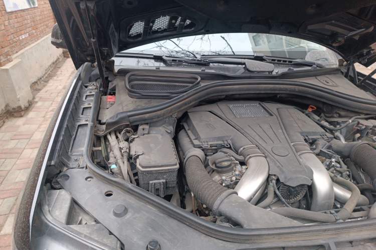 Used BAIC Off-Road BJ90 2021 4.0T Prestige Edition Engine Bay Right