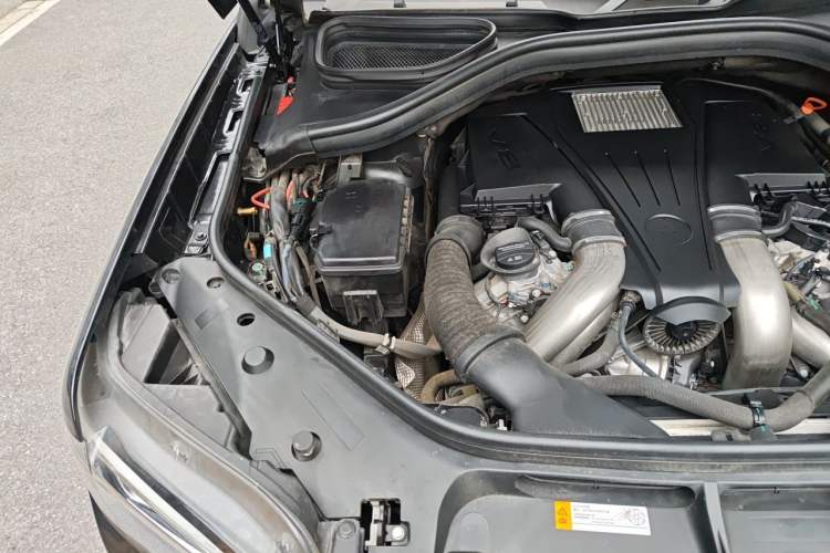 Used BAIC Off-Road BJ90 2021 4.0T Prestige Edition Engine Bay Right