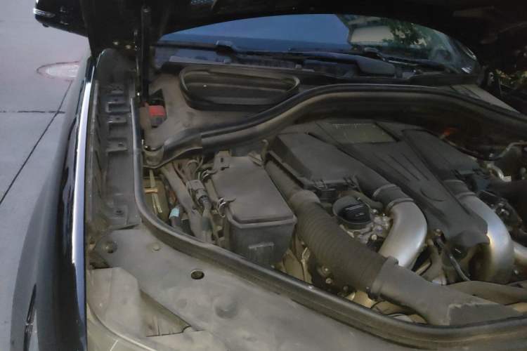 Used BAIC Off-Road BJ90 2021 4.0T Prestige Edition Engine Bay Right