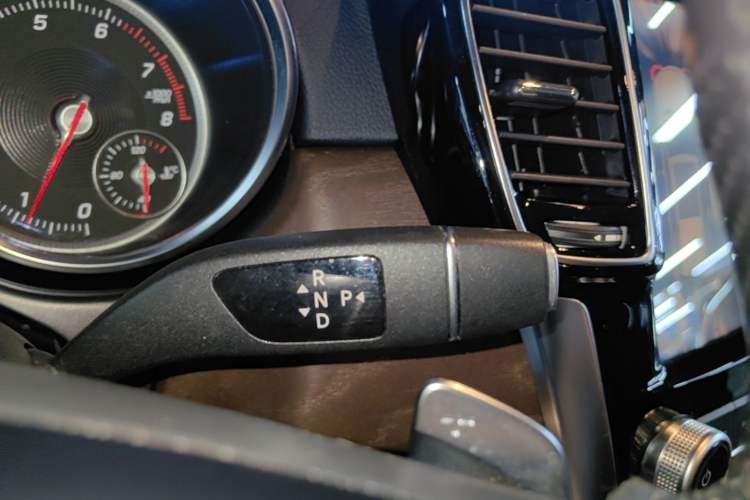 Used BAIC Off-Road BJ90 2021 3.0T Zhenrong Edition Gear Lever