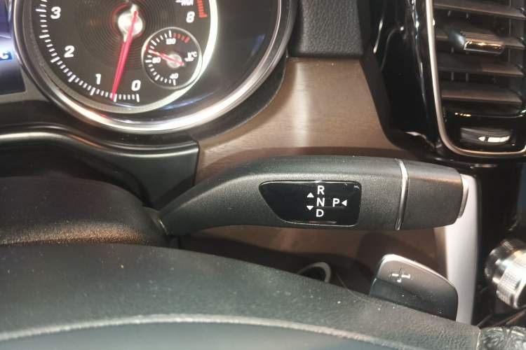 Used BAIC Off-Road BJ90 2021 3.0T Zhenrong Edition Gear Lever