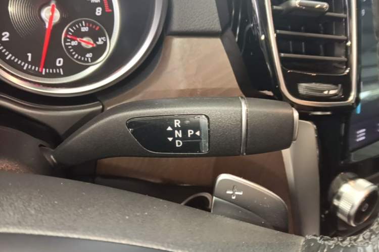 Used BAIC Off-Road BJ90 2021 4.0T Prestige Edition Gear Lever