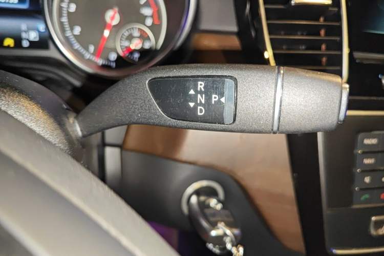 Used BAIC Off-Road BJ90 2021 3.0T Zhenrong Edition Gear Lever