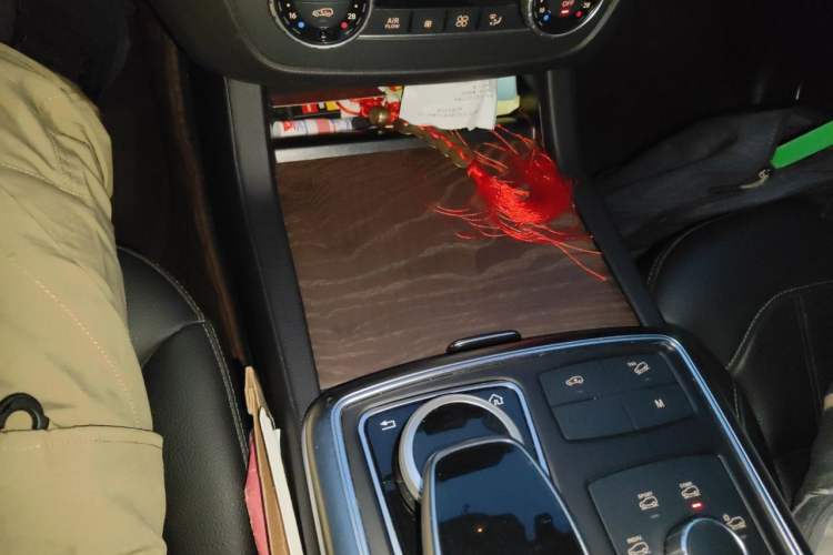 Used BAIC Off-Road BJ90 2021 4.0T Prestige Edition Gear Lever