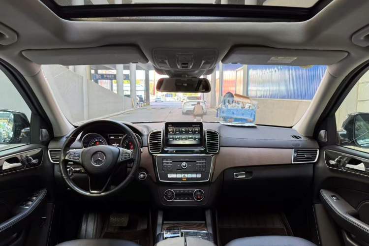 Used BAIC Off-Road BJ90 2021 3.0T Zhenrong Edition Interior 1