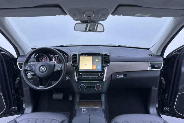 Used BAIC Off-Road BJ90 2021 3.0T Zhenrong Edition Interior 1