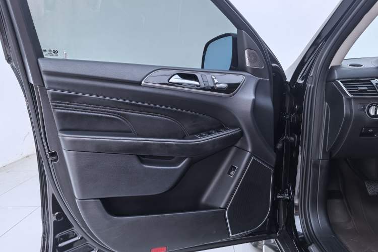 Used BAIC Off-Road BJ90 2021 4.0T Prestige Edition Interior 10