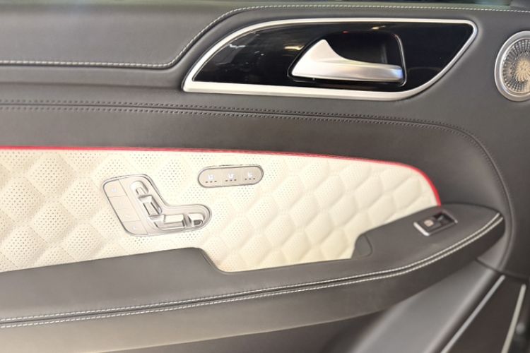 Used BAIC Off-Road BJ90 2021 4.0T Prestige Edition Interior 11