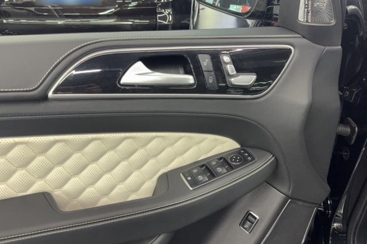 Used BAIC Off-Road BJ90 2021 4.0T Prestige Edition Interior 12