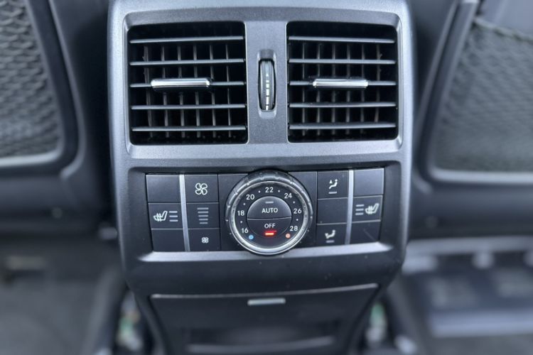 Used BAIC Off-Road BJ90 2021 4.0T Prestige Edition Interior 12