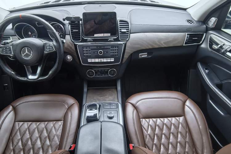 Used BAIC Off-Road BJ90 2021 4.0T Prestige Edition Interior 13
