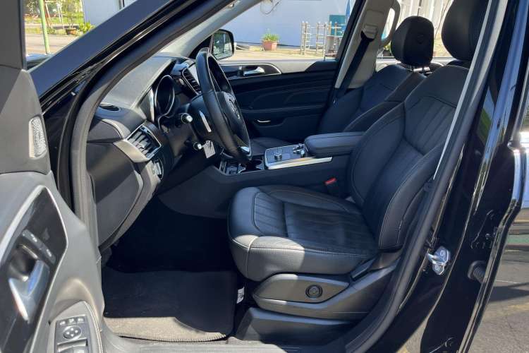 Used BAIC Off-Road BJ90 2021 3.0T Zhenrong Edition Interior 2