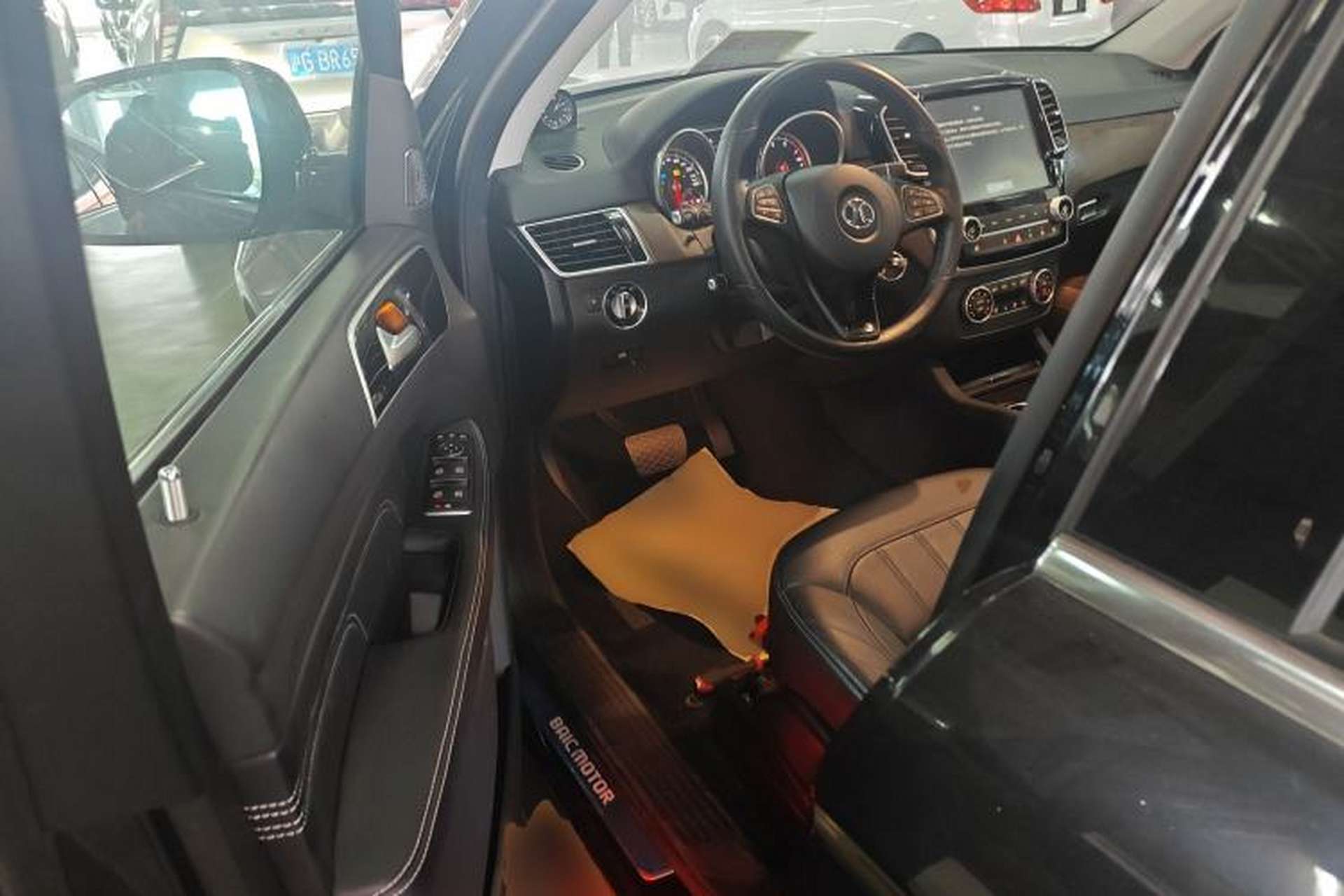 Used BAIC Off-Road BJ90 2021 3.0T Zhenrong Edition Interior 3