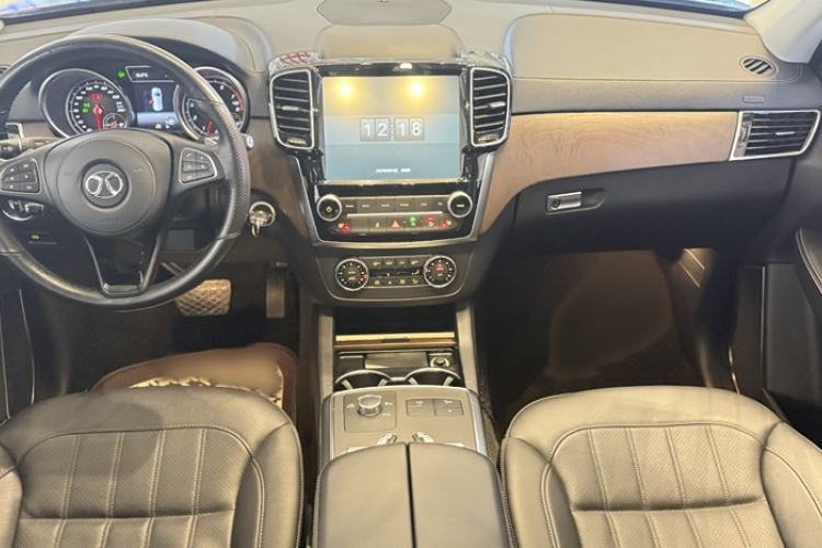 Used BAIC Off-Road BJ90 2021 3.0T Zhenrong Edition Interior 4