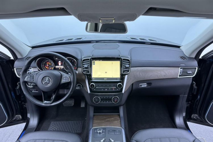 Used BAIC Off-Road BJ90 2021 4.0T Prestige Edition Interior 4