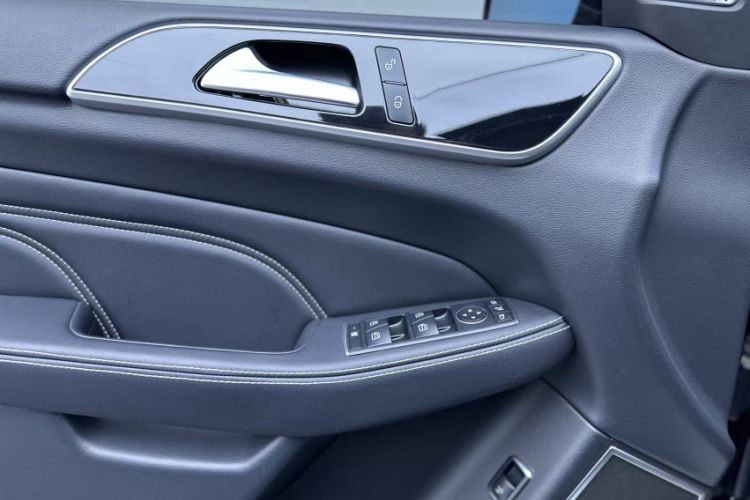 Used BAIC Off-Road BJ90 2021 3.0T Zhenrong Edition Interior 4