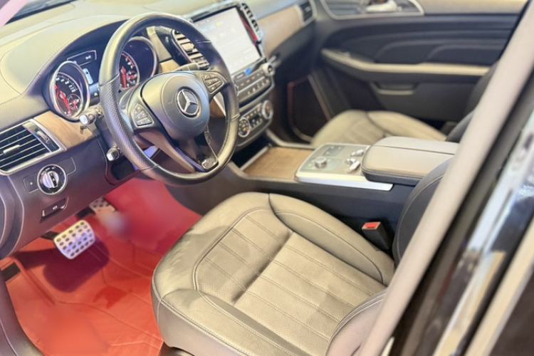 Used BAIC Off-Road BJ90 2021 4.0T Prestige Edition Interior 4
