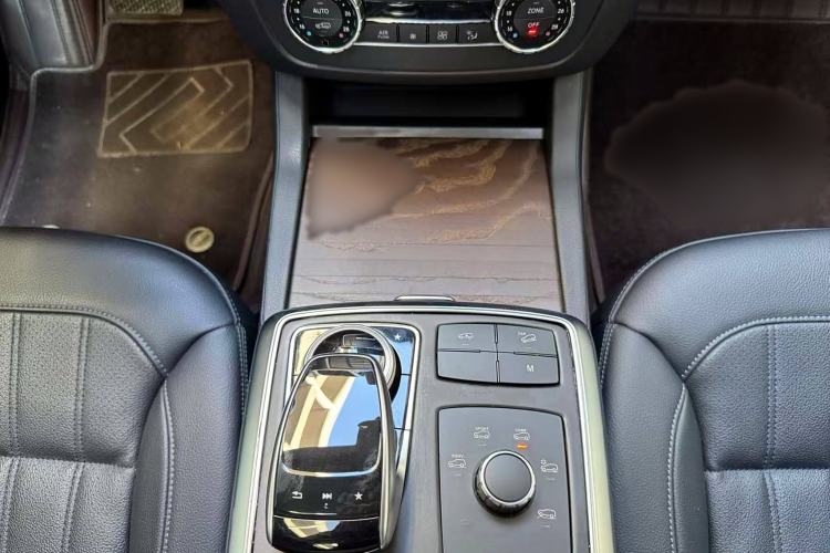 Used BAIC Off-Road BJ90 2021 3.0T Zhenrong Edition Interior 5