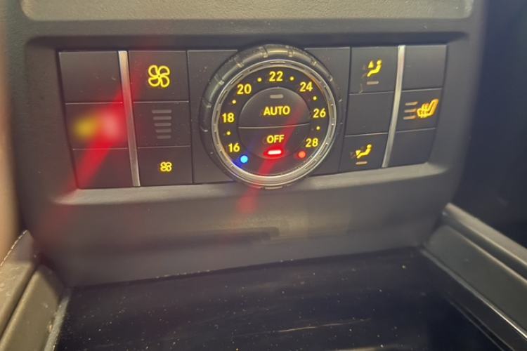 Used BAIC Off-Road BJ90 2021 4.0T Prestige Edition Interior 5