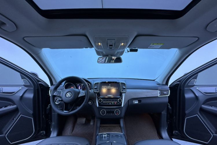 Used BAIC Off-Road BJ90 2021 3.0T Zhenrong Edition Interior 7