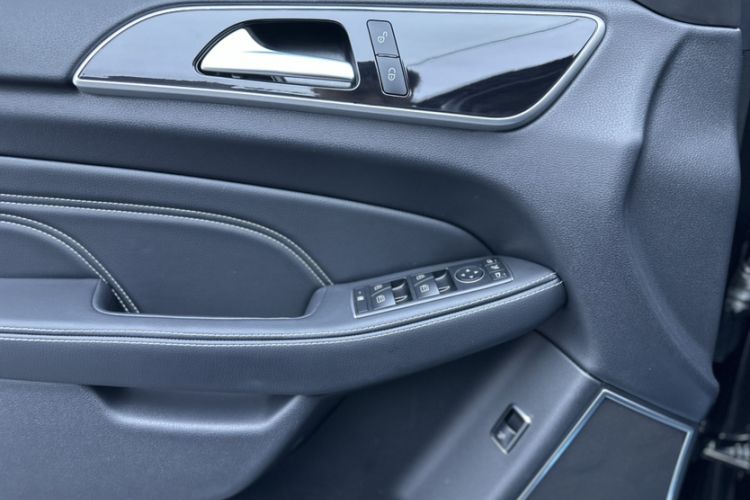 Used BAIC Off-Road BJ90 2021 4.0T Prestige Edition Interior 8