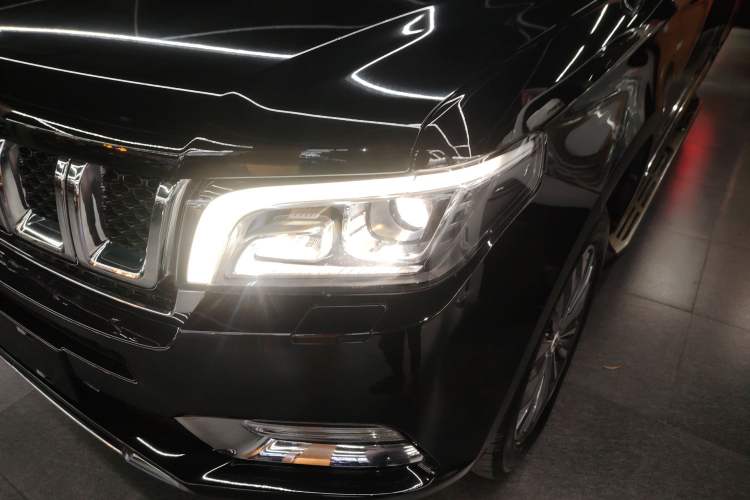 Used BAIC Off-Road BJ90 2021 3.0T Zhenrong Edition Left Front Headlight