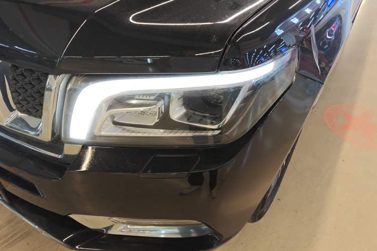 Used BAIC Off-Road BJ90 2021 3.0T Zhenrong Edition Left Front Headlight