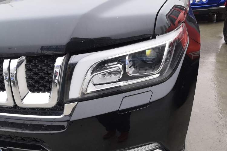 Used BAIC Off-Road BJ90 2021 3.0T Zhenrong Edition Left Front Headlight