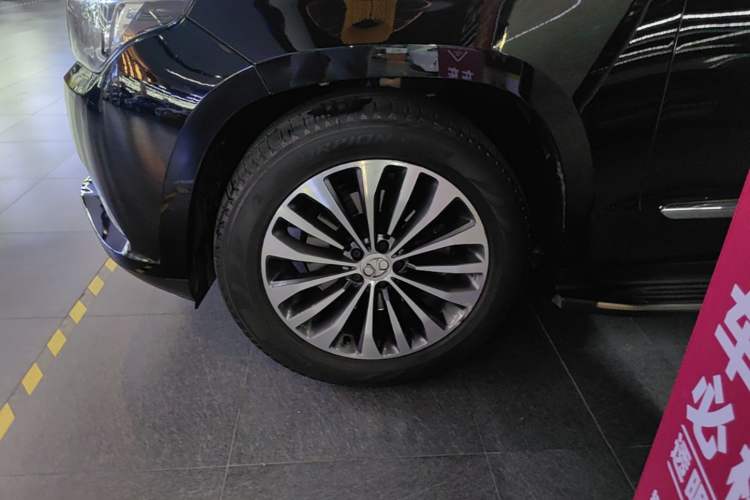 Used BAIC Off-Road BJ90 2021 3.0T Zhenrong Edition Left Front Wheel Hub