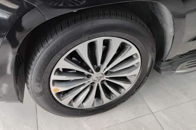 Used BAIC Off-Road BJ90 2021 3.0T Zhenrong Edition Left Front Wheel Hub