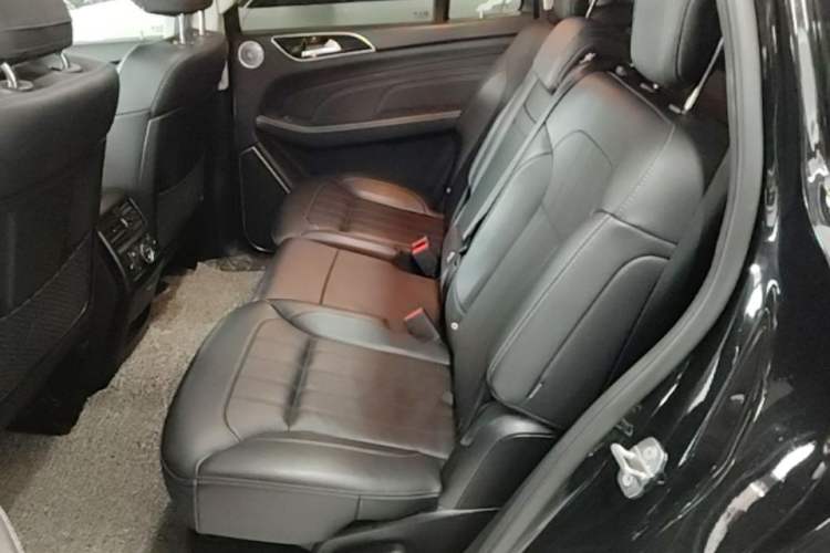 Used BAIC Off-Road BJ90 2021 3.0T Zhenrong Edition Left Rear Seat