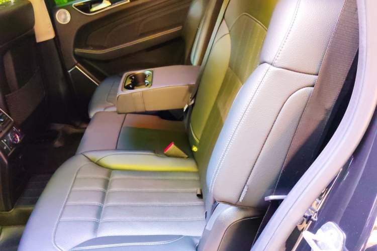 Used BAIC Off-Road BJ90 2021 3.0T Zhenrong Edition Left Rear Seat