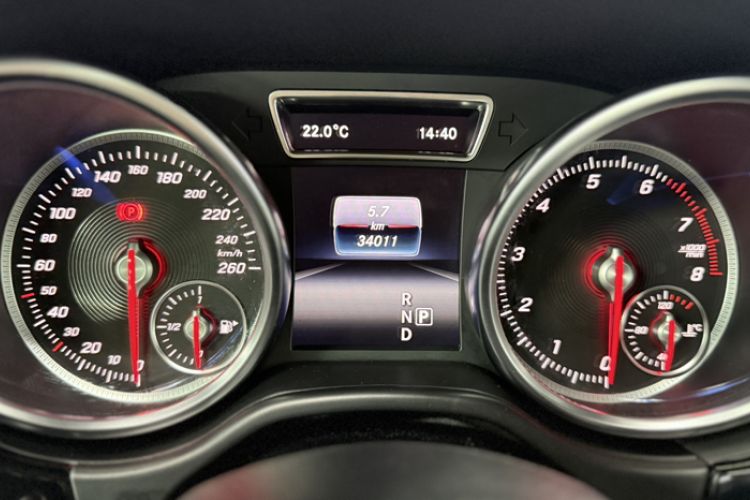Used BAIC Off-Road BJ90 2021 4.0T Prestige Edition Odometer Close Up