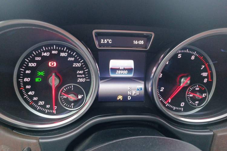 Used BAIC Off-Road BJ90 2021 4.0T Prestige Edition Odometer Close Up