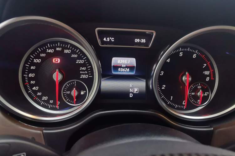 Used BAIC Off-Road BJ90 2021 4.0T Prestige Edition Odometer Close Up
