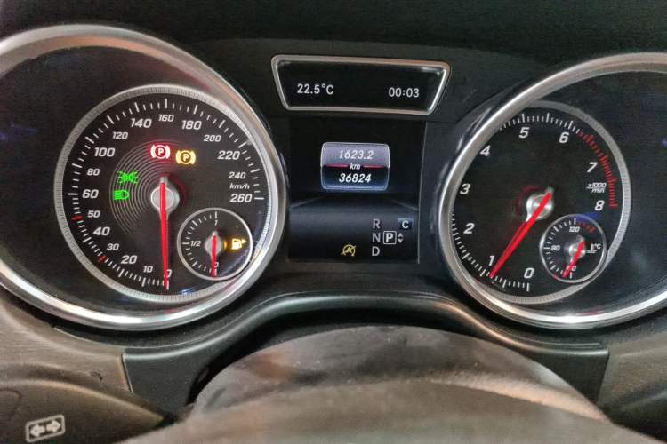 Used BAIC Off-Road BJ90 2021 4.0T Prestige Edition Odometer Close Up