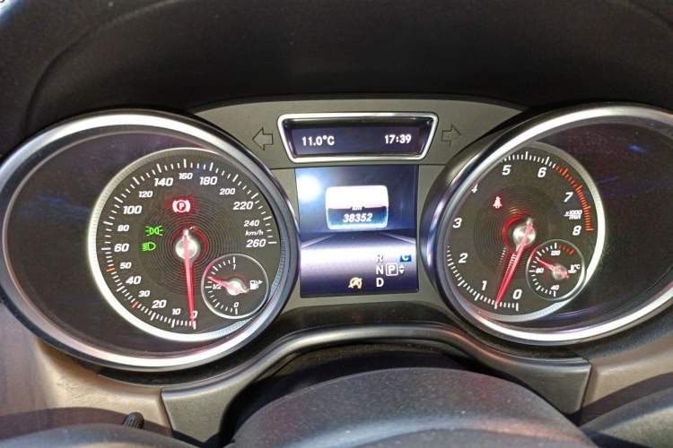 Used BAIC Off-Road BJ90 2021 4.0T Prestige Edition Odometer Close Up
