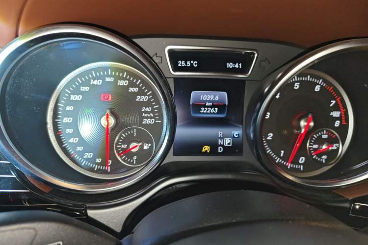 Used BAIC Off-Road BJ90 2021 3.0T Zhenrong Edition Odometer Close Up