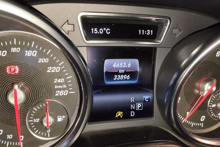 Used BAIC Off-Road BJ90 2021 3.0T Zhenrong Edition Odometer Close Up