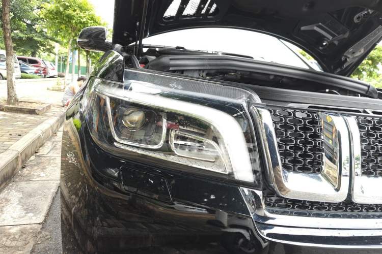 Used BAIC Off-Road BJ90 2021 3.0T Zhenrong Edition Right Front Headlight