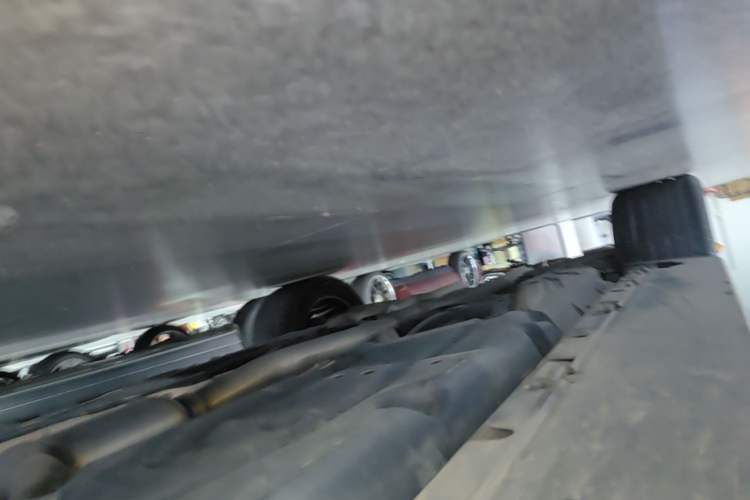Used BAIC Off-Road BJ90 2021 3.0T Zhenrong Edition Right Side Sill