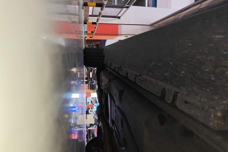 Used BAIC Off-Road BJ90 2021 3.0T Zhenrong Edition Right Side Sill