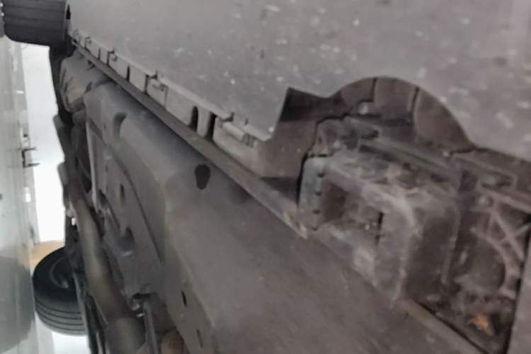 Used BAIC Off-Road BJ90 2021 3.0T Zhenrong Edition Right Side Sill