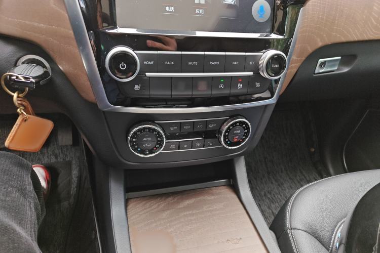 Used BAIC Off-Road BJ90 2021 3.0T Zhenrong Edition Audio And AC Panel
