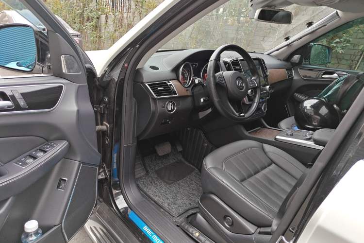 Used BAIC Off-Road BJ90 2021 3.0T Zhenrong Edition Interior 3